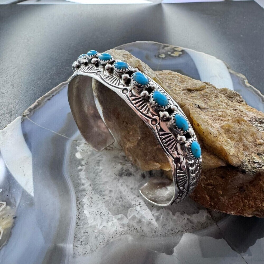 Grace Silver Sterling Single Row 9 Oval Kingman Turquoise Bracelet For Women - Picture 5 of 10